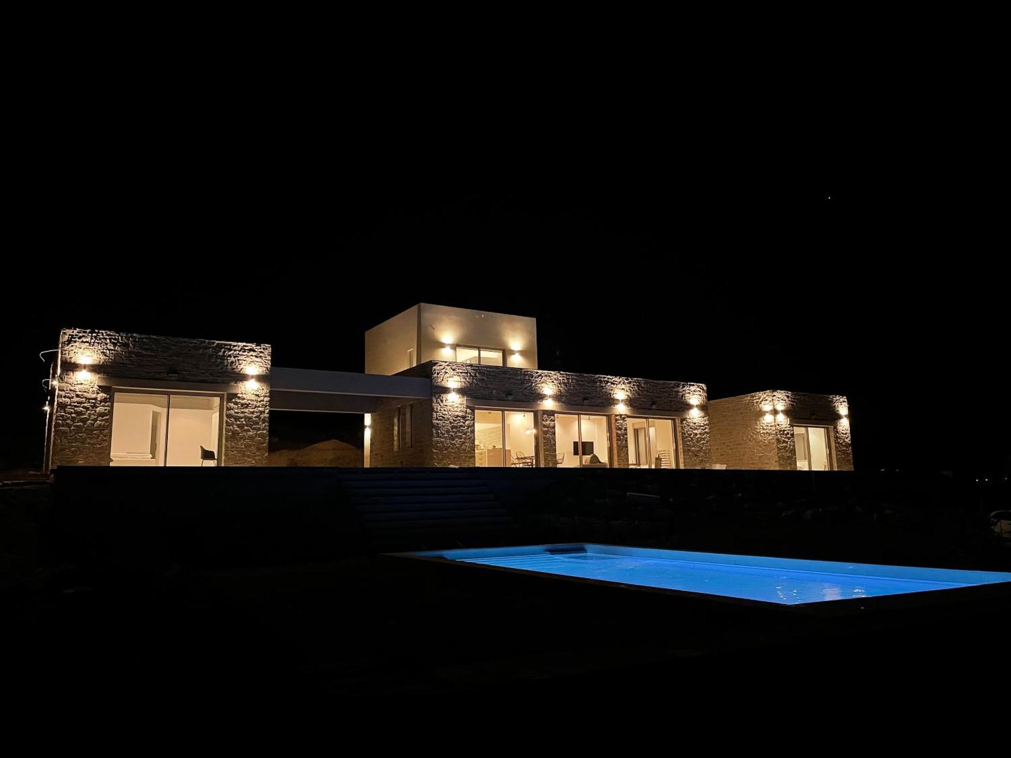 Komos Beach Estate 卡拉马基 外观 照片